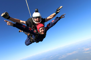 Skydiving. Tandem jump.