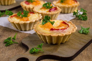 Tartlets with vegetables