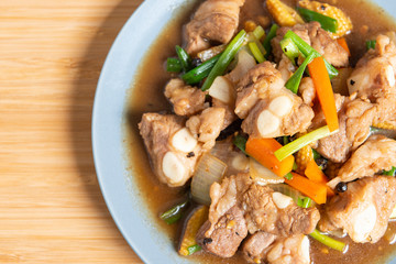 Pork spare rib stir fried with soy sauce and black pepper