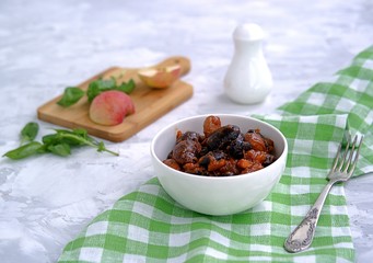 Black and white beans, stewed with apples and smoked paprika.