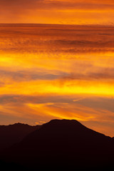 信州安曇野　夕焼けの北アルプス