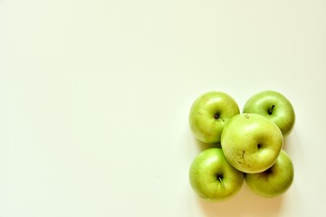 apples green
