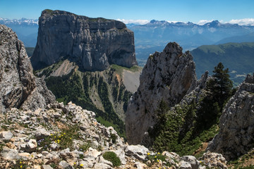 Mont Aiguille dans le Massif du Vercors 