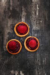 Obraz na płótnie Canvas Raspberry tartlet ready to eat