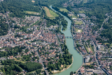 vue aérienne de la vielle de La fierté-sous-Jouarre en Seine-et-Marne en France