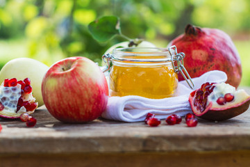 Apples, honey and pomegranate