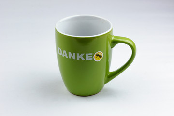 Danke-Tasse mit Emoji mit Sonnenbrille