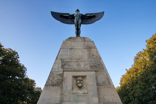 Lilienthal-Denkmal in Berlin-Steglitz