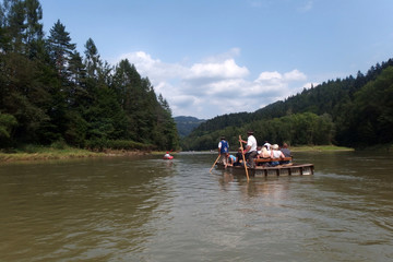 Fototapeta na wymiar Traditional rafting at Dunajec river