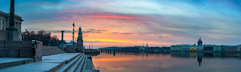 Fototapeta premium Saint Petersburg. Sphinxes on the embankment of the Neva River. Architecture of Petersburg. Sphinxes on Vasilievsky Island. Russia. Architecture of the Russian Federation. St. Petersburg in the sun.