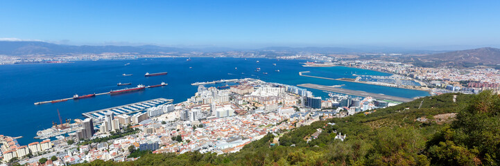 Gibraltar Hafen Panorama Port Schiffe Flughafen Meer Mittelmeer Urlaub Stadt