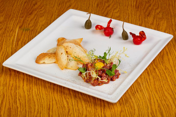 Tartar with beef