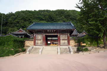 Shinheungsa Buddhist Temple