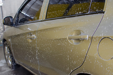 Car wash with foam