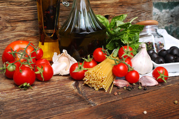 składniki na spagetti © katherine_gee