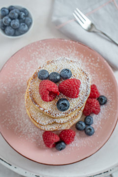 Pfannkuchen mit Beeren 