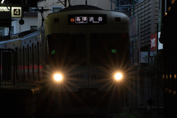 渋谷行き_京王井の頭線_train