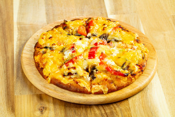 Vigetarian pizza with cheese