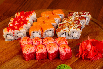 Japanese sushi roll set