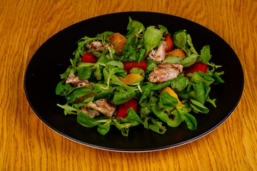 Salad with quail