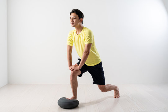 エクササイズ、フィットネス、バランスボール、バランスボード、クッション