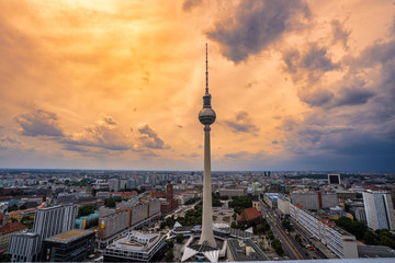 Berlin TV Tower at Alexanderplatz - obrazy, fototapety, plakaty