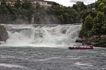 Fototapeta premium Rheinfall bei Schaffhausen