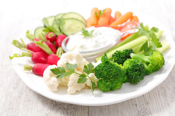 raw vegetable and dip