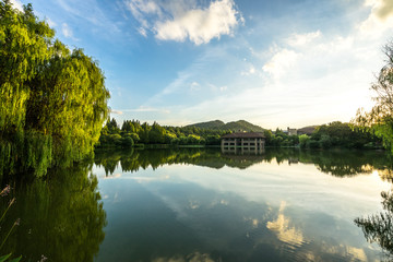 Fototapeta premium landscape of west lake in hangzhou china