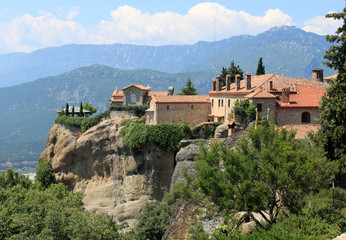 Fototapeta na wymiar Meteors - Orthodox Greek monasteries on the rocks. Natural mountain landscape.