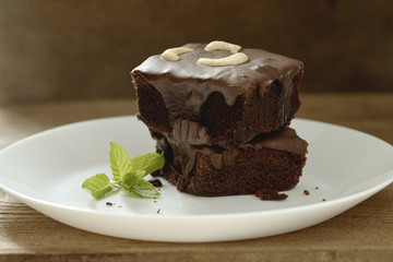brownies topping with cashew nut