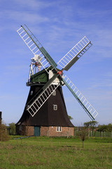 Naklejka na ściany i meble Windmühle in Holland, Deutschland, Europa