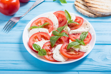 Caprese salad with mozzarella