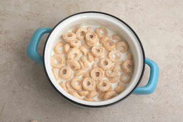 cereal with milk, cheerios with whole grain honey natural product