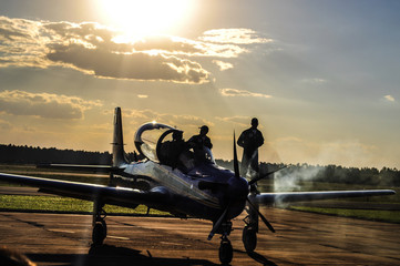 piloto no avi&atilde;o
