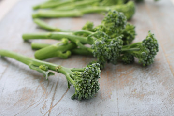 preparing raw broccoli
