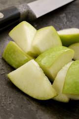 preparing fresh apples
