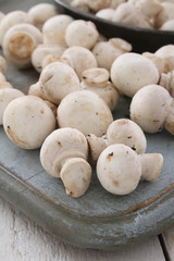 fresh uncooked mushrooms