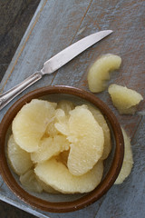preparing fresh grapefruit