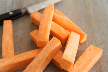 uncooked chipped potatoes