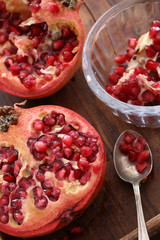 preparing fresh pomegranate