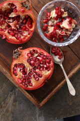 preparing fresh pomegranate