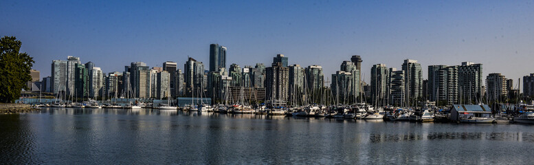 Fototapeta na wymiar Vancouver Marina View # 2