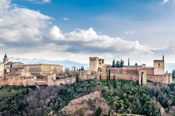 Fototapeta na wymiar Cityscape of Granada, Spain, with the Alhambra Palace in the background
