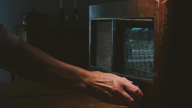 Tuning an Old Retro Antique Radio