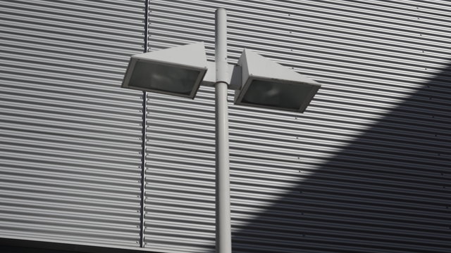 lamp_tiangular_shadow