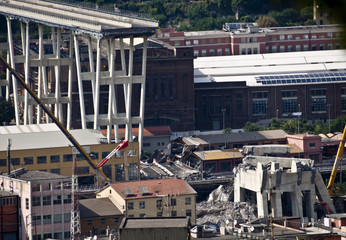 Crollo Ponte dell'autostrada disastro a Genova