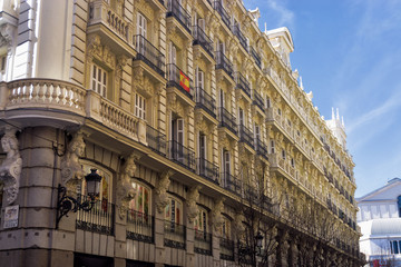 Fototapeta na wymiar Building in Madrid