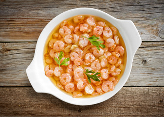 bowl of garlic prawns