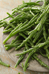 preparing fresh samphire